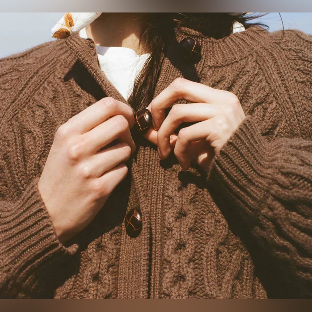 Meadows Quince Thick Cable Knit 100% Wool Cardigan Size US 6 Chocolate Brown - Picture 2 of 10